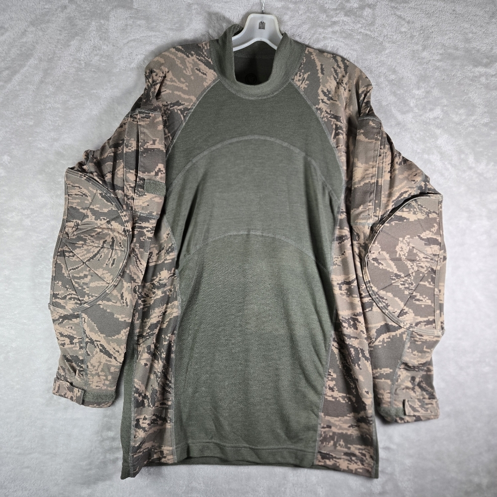 Wild Things Tactical Hybrid Combat Shirt Top Large Turtle Neck Camo USAF Read De